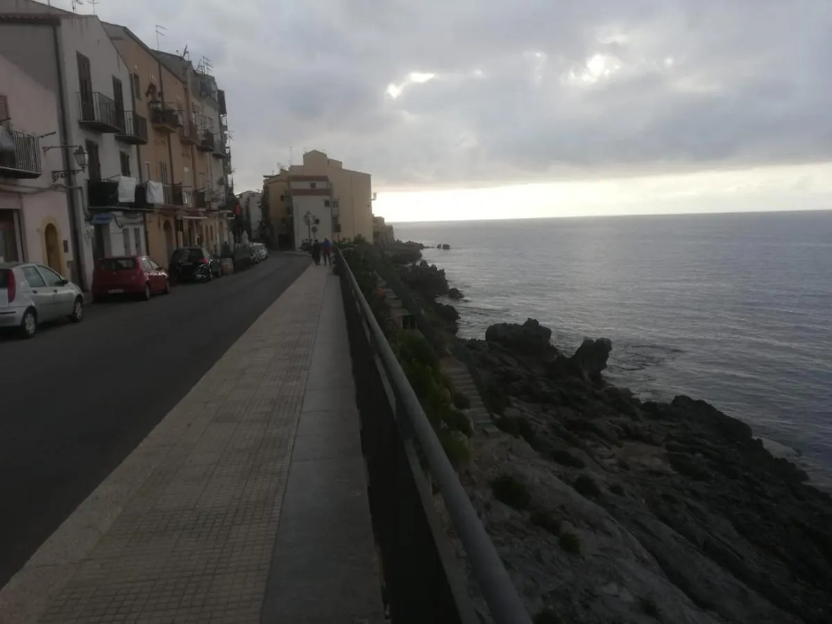 La Casetta Sul Mare Di Cefalu 0*,